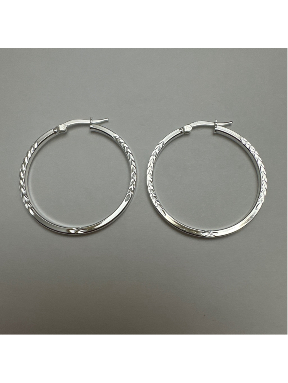 Women's Unbranded Silver Hoop Earrings One Size